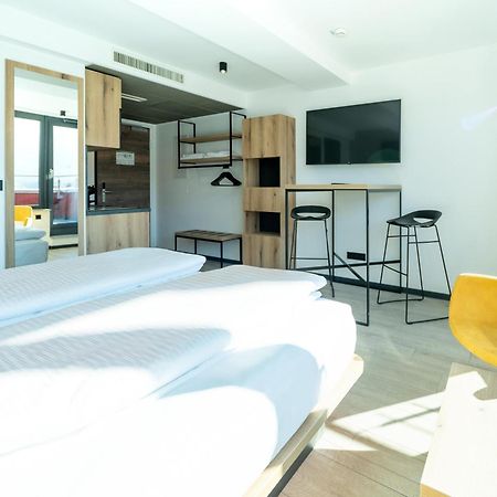 B&B Hotel Albstadt-Hbf Buitenkant foto