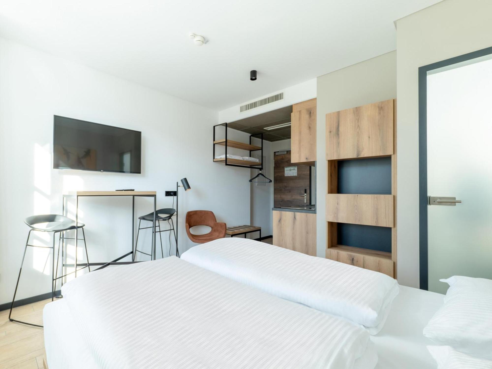 B&B Hotel Albstadt-Hbf Buitenkant foto